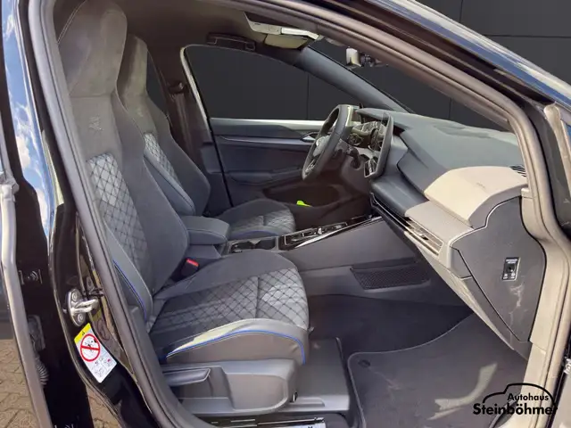 Volkswagen Golf view 14