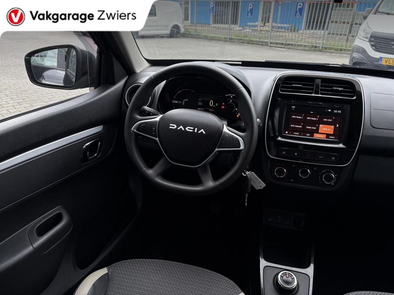 Dacia Spring Expression 27 kWh SOH 92%|Navigatie|Camera|PDC|Cli — photo 8