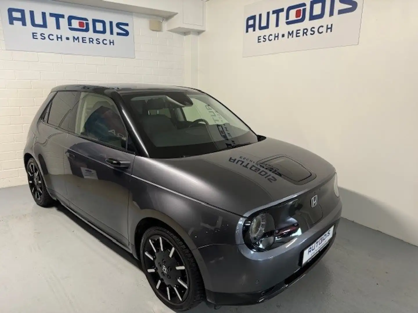 Honda e HONDA-E ADVANCE 17" Gri - 1