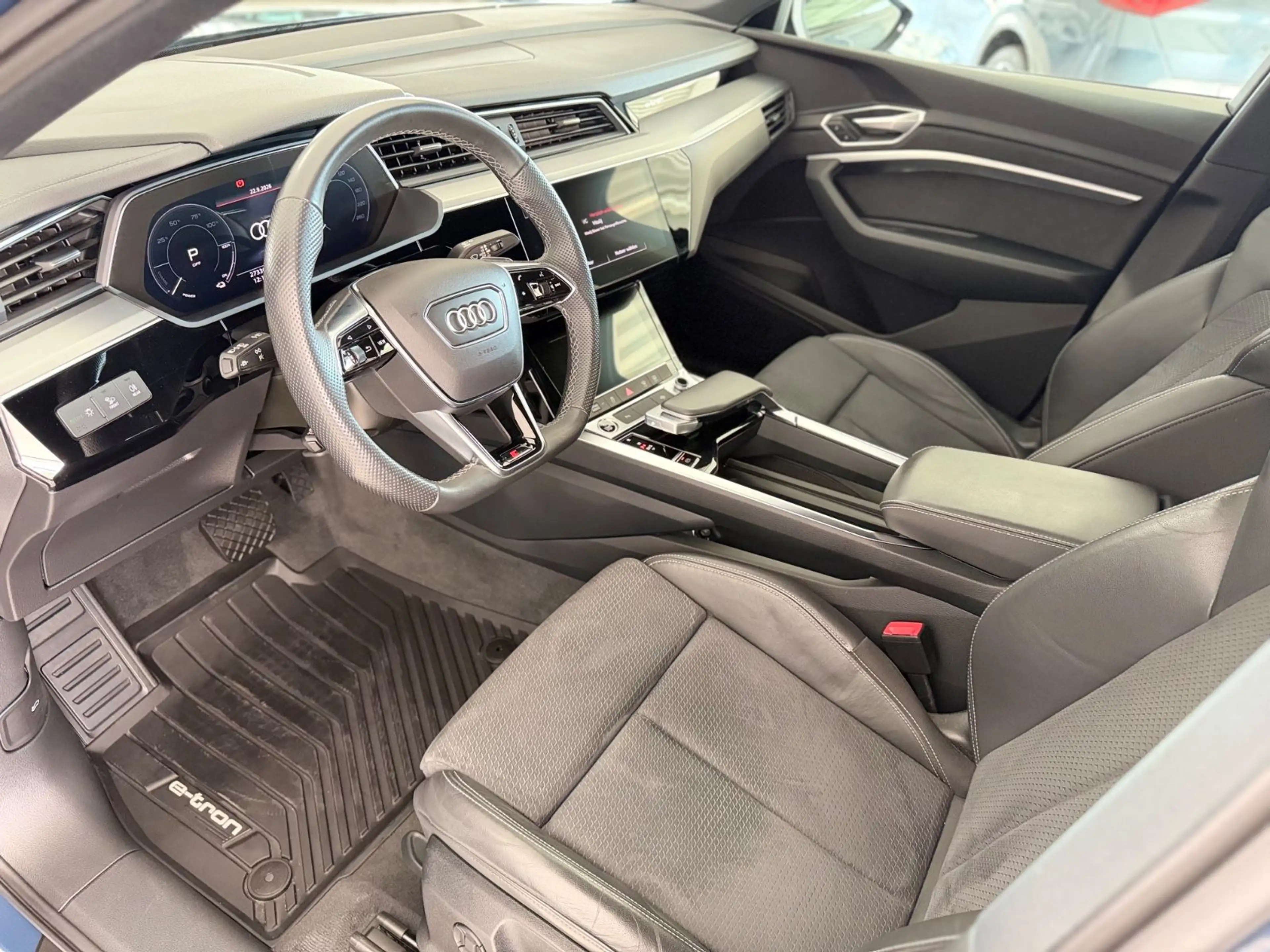 Audi e-tron Sportback 50 quattro S line/Luftfahrwerk — photo 7