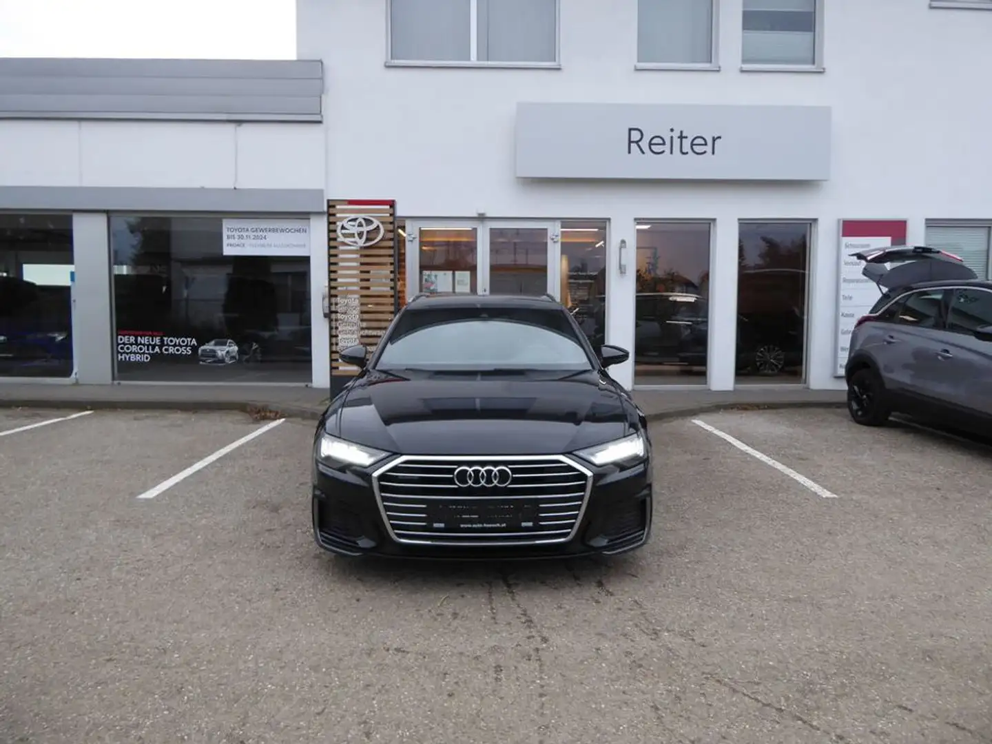 Audi A6 Avant 45 TDI quattro S-tronic *S-LINE* Černá - 1