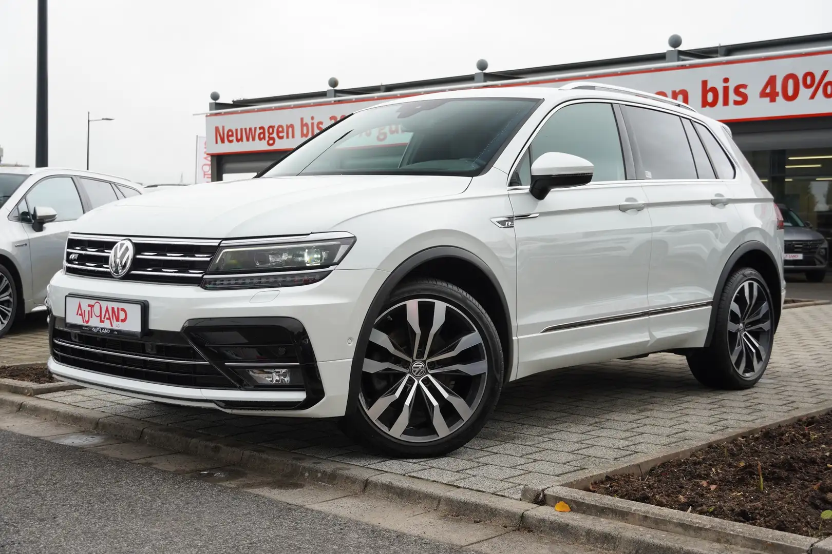 Volkswagen Tiguan 2.0 TDI 4Motion R-Line DSG LED Navi ACC Blanc - 2