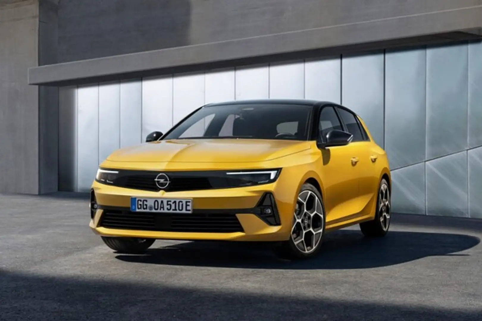 Opel Astra 1.2T XHT Hybrid eDCT6 S/S Edition 145 Amarillo - 1