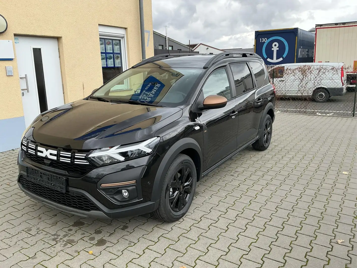 Dacia Jogger Extreme + 7-Sitze Totwinkel Sitzheizung vorn Ka... Schwarz - 1
