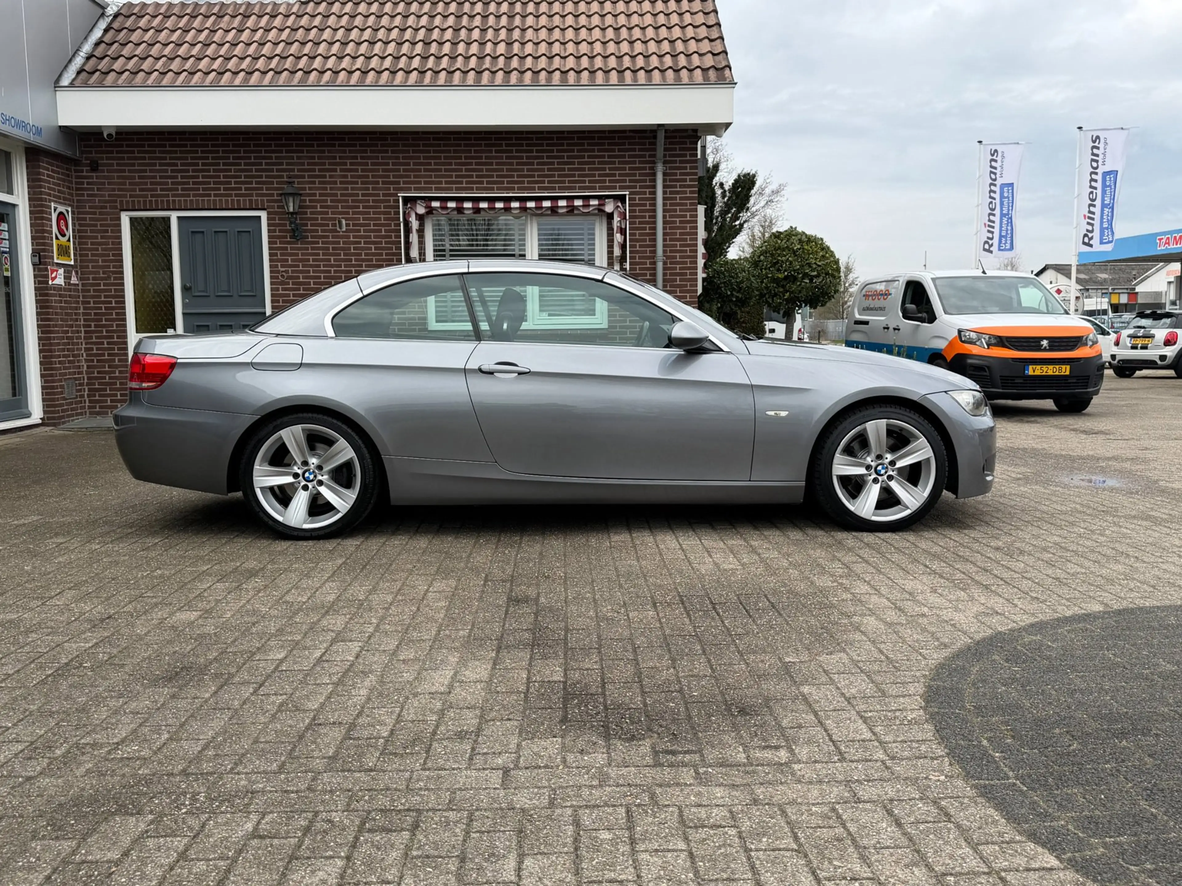 BMW 325 3-serie Cabrio 325i High Exe / AUTOMAAT / NL AUTO — photo 27