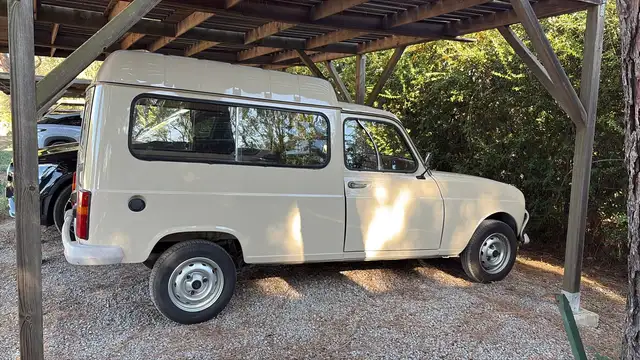 Renault R 4 F6