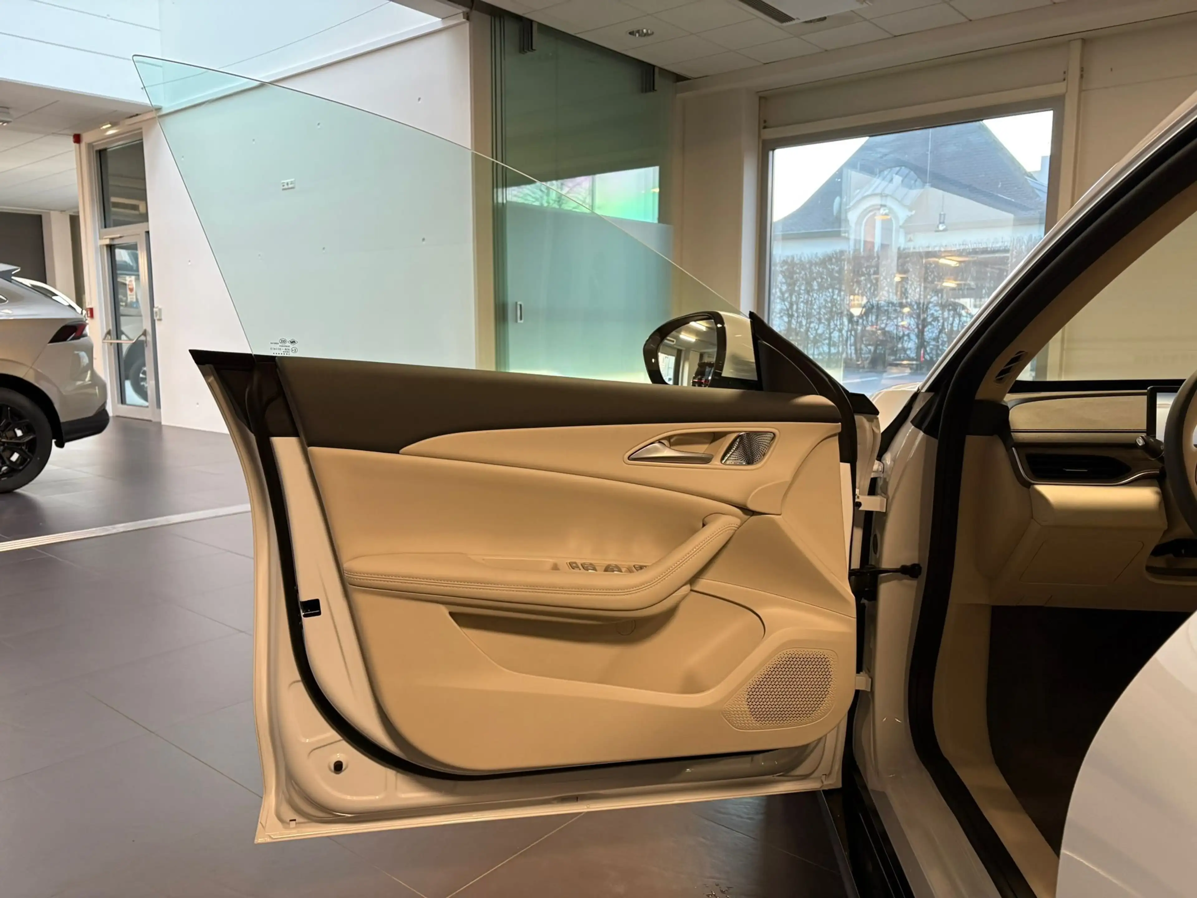 Forthing S7 ELECTRIQUE FULL OPTIONS — photo 7