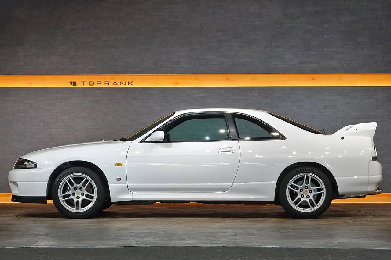 Nissan Skyline R33 GT-R, foto 3