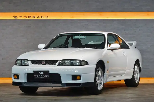 Nissan Skyline R33 GT-R