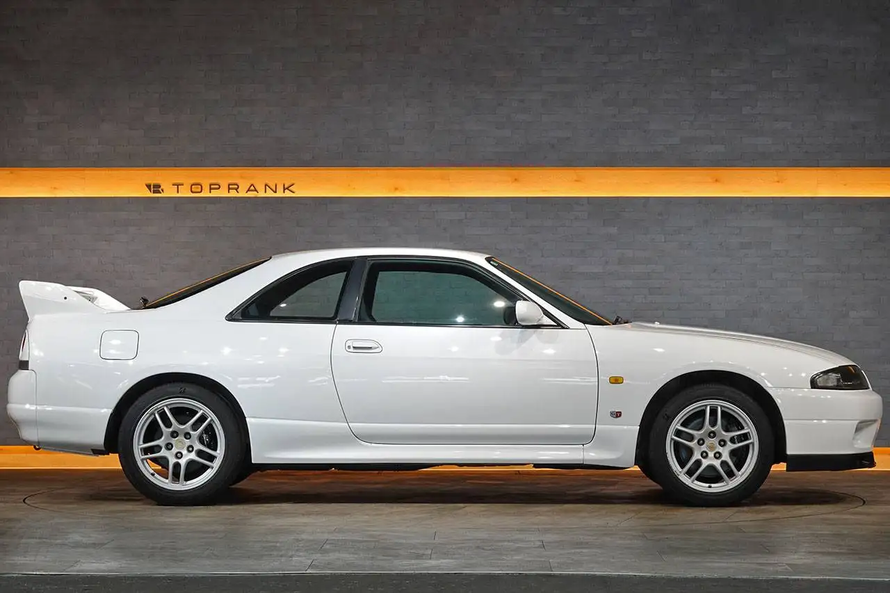 Nissan Skyline R33 GT-R, foto 9