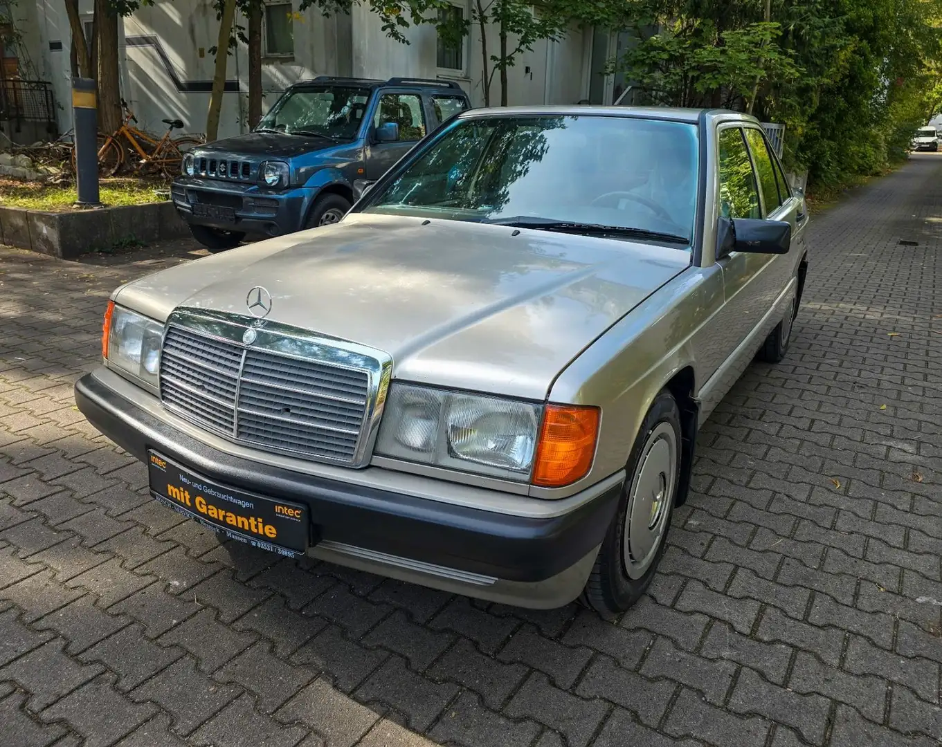 Mercedes-Benz 190 Argento - 2