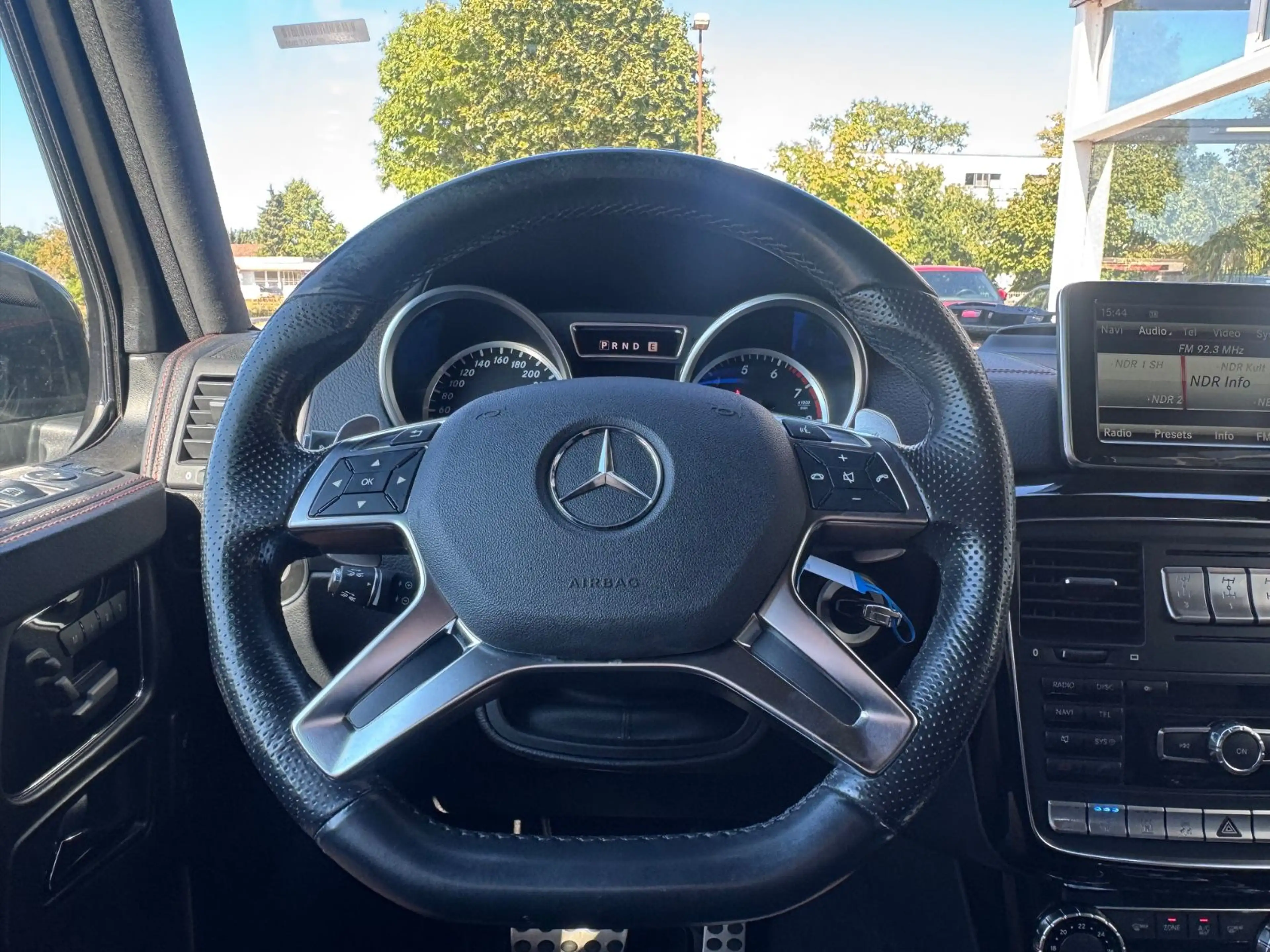 Mercedes-Benz G 500 G Station Edition 35 — photo 13