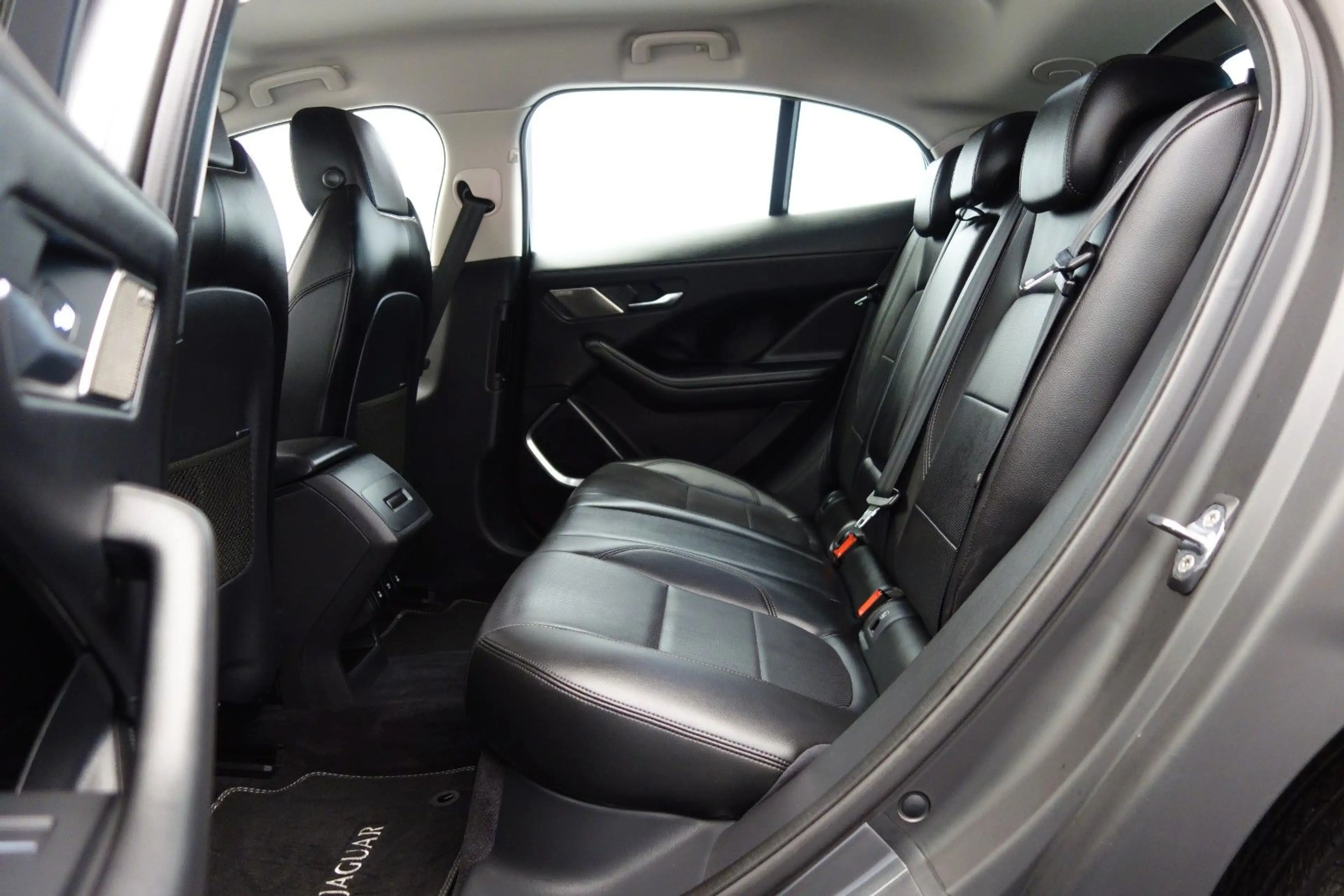 Jaguar I-Pace I-PACE S EV400 AWD *Premium SUV, 400 PS* — photo 12