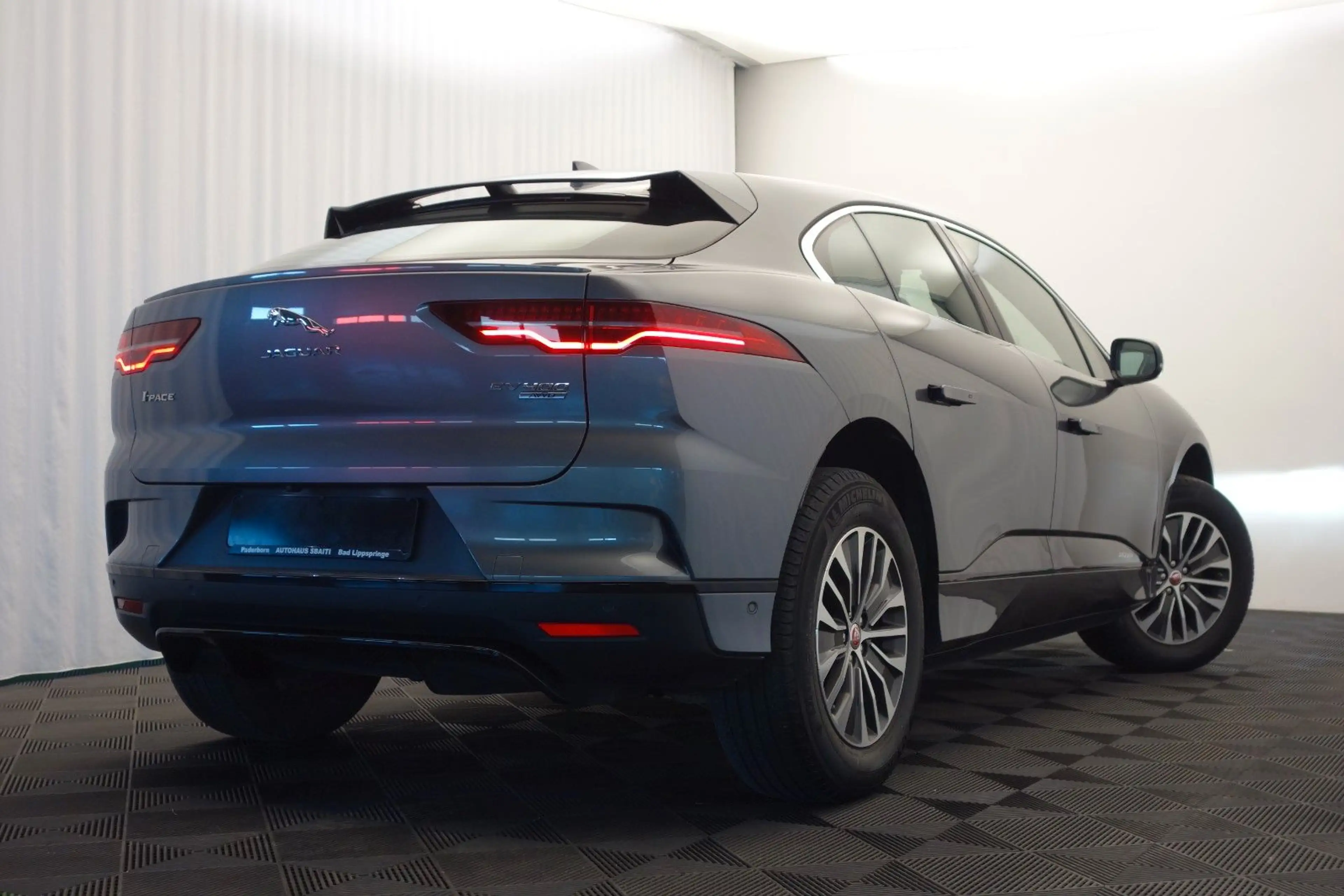Jaguar I-Pace I-PACE S EV400 AWD *Premium SUV, 400 PS* — photo 2