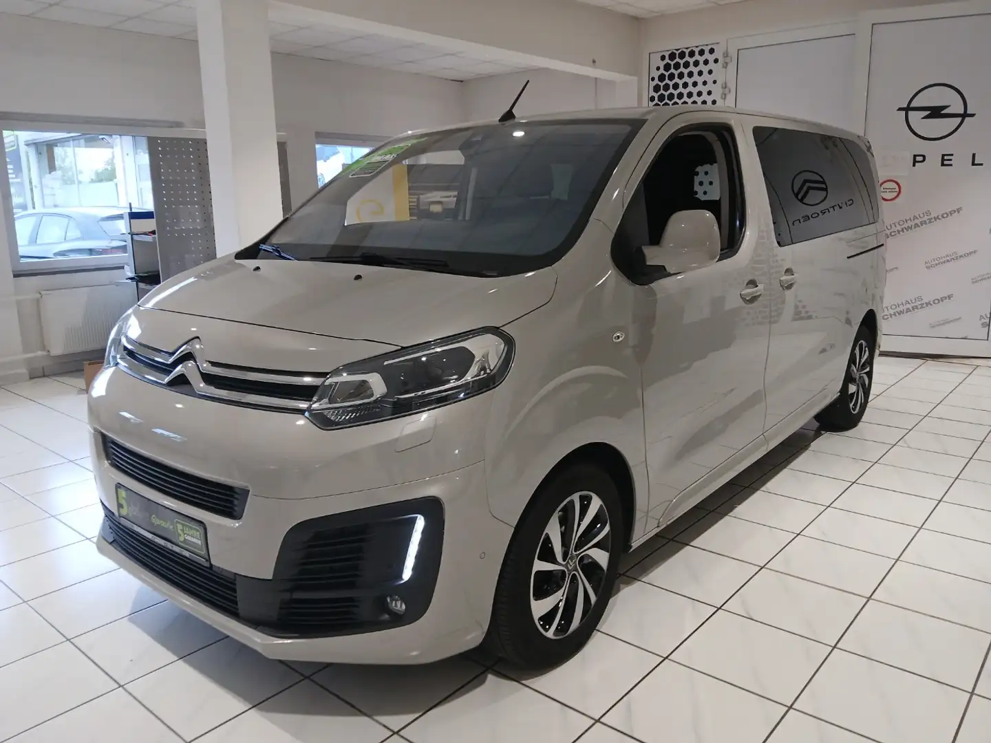 Citroen Spacetourer 2.0BlueHDi Navi,Sitzheizung,Xenon Beige - 2
