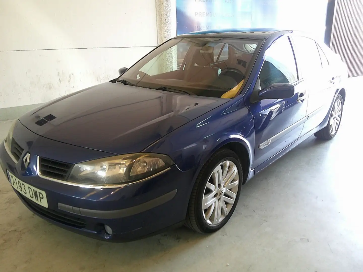 Renault Laguna 1.9DCI Dynamique 130 Azul - 1