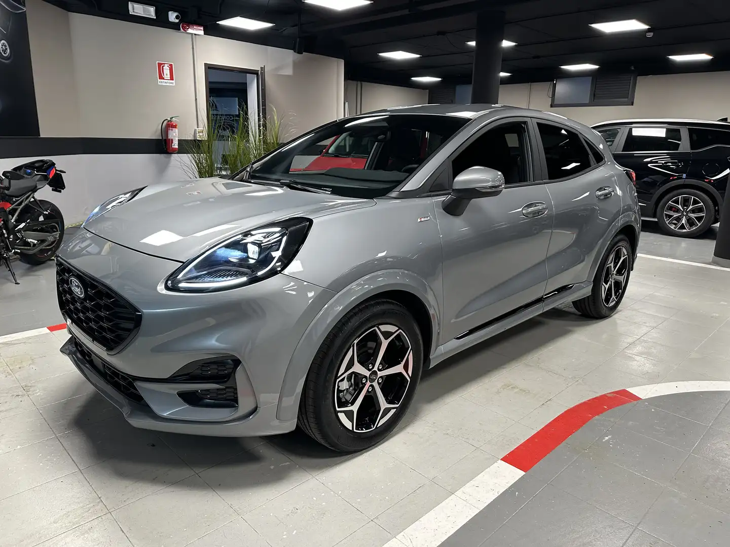 Ford Puma Puma II 2024 1.0 ecoboost h ST-Line X 125cv Grigio - 1