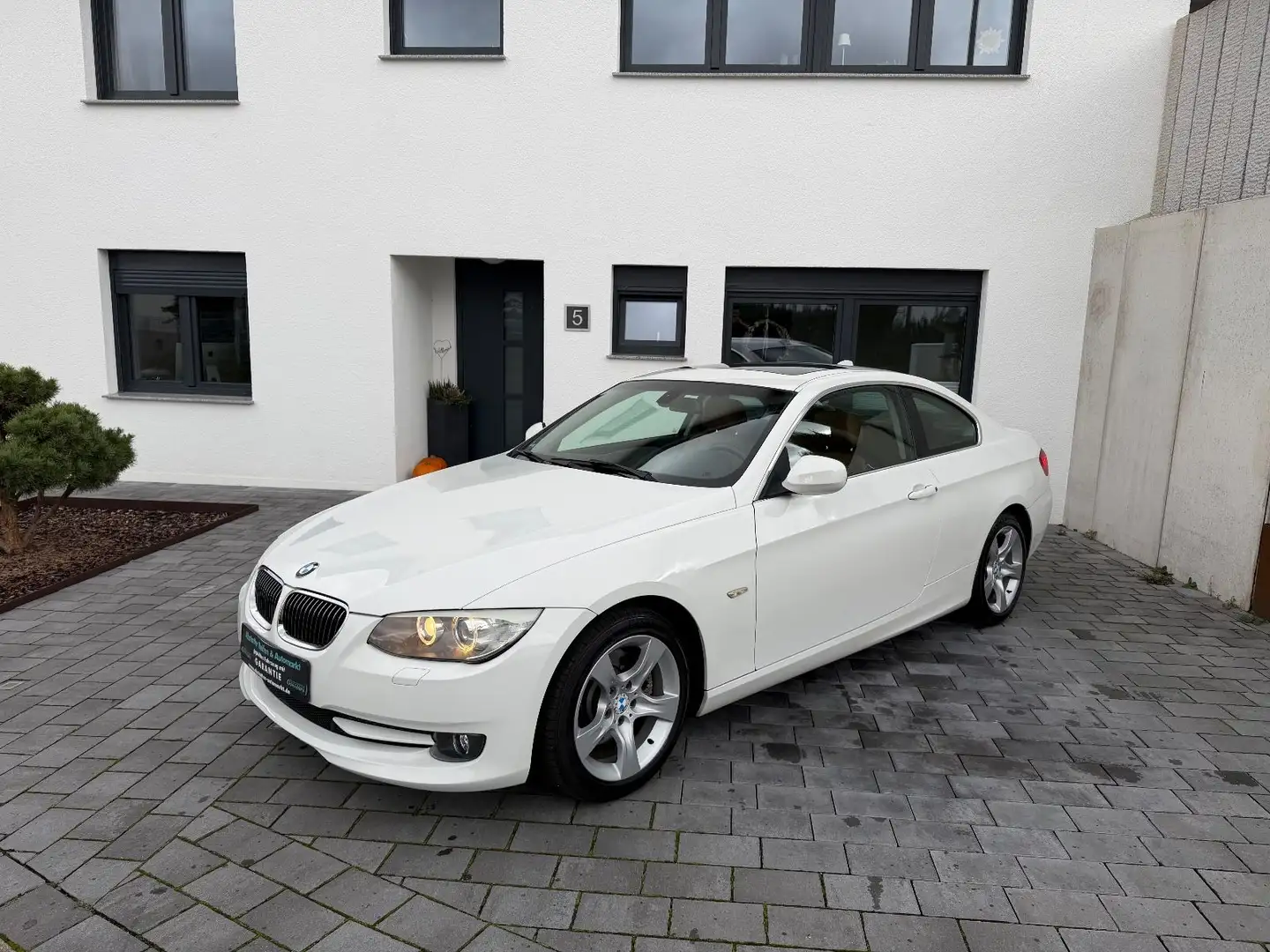 BMW 325 3 Coupe 325d Automatik/Navi/Leder Blanc - 1