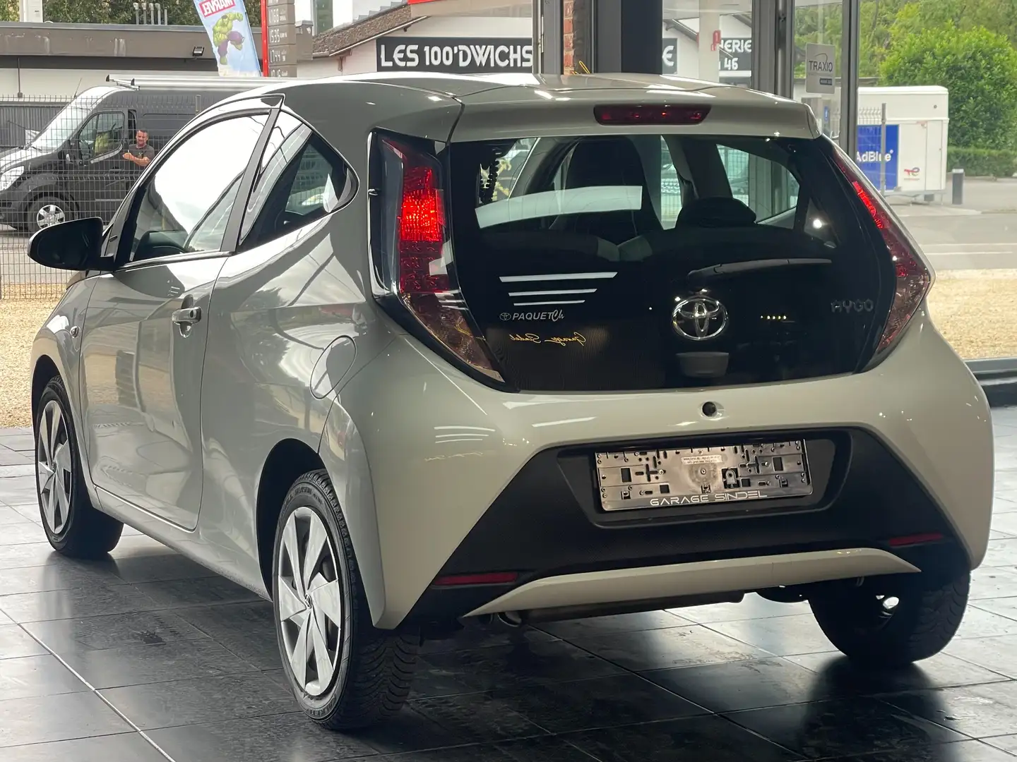 Toyota Aygo 1.0i VVT-I*GARANTIE 1AN Blanc - 2