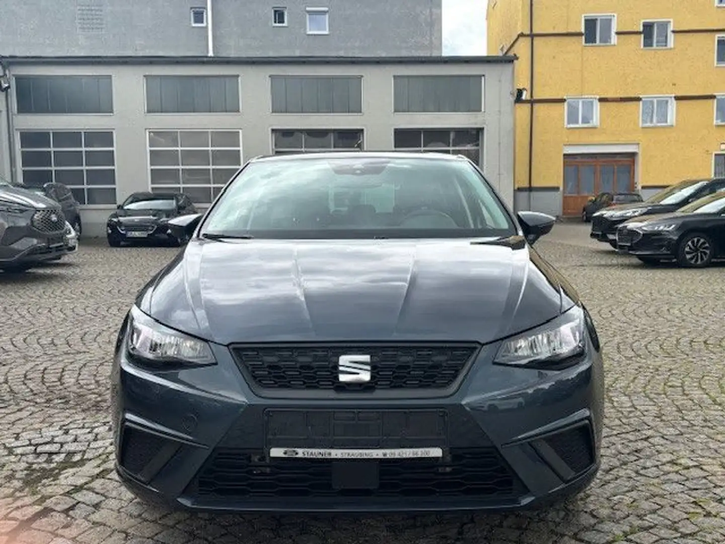 SEAT Ibiza Style 1.0 TSI OPF Style*NAVI*TEMPOMAT*SHZ* Grau - 2