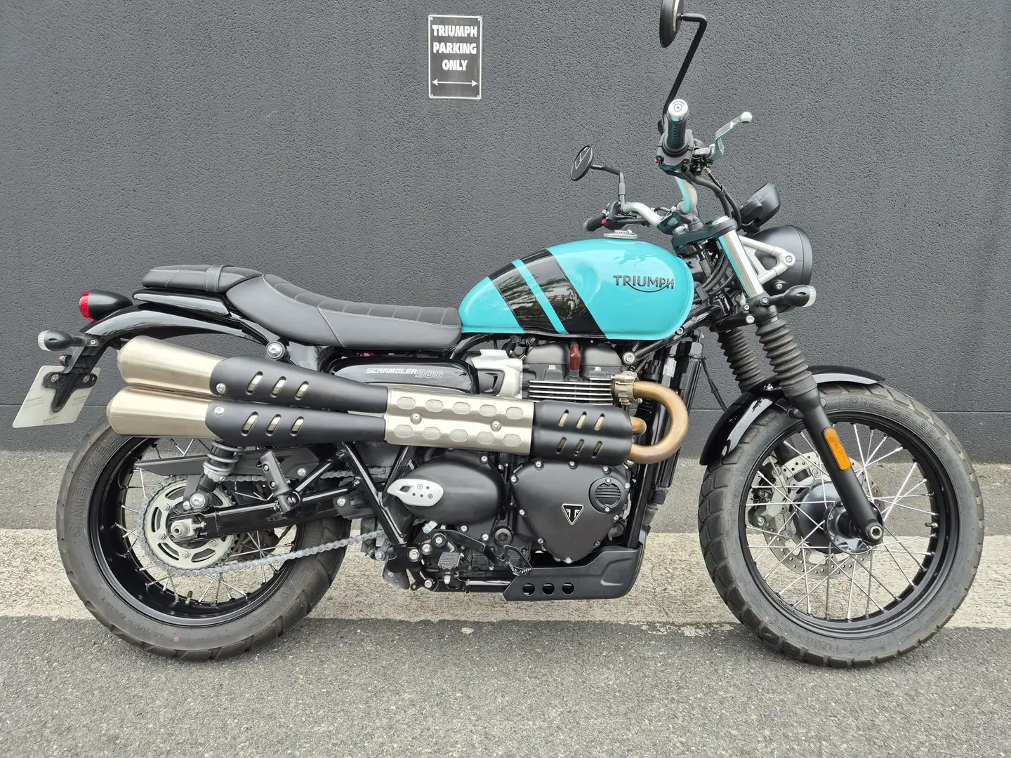 Triumph Scrambler - 1