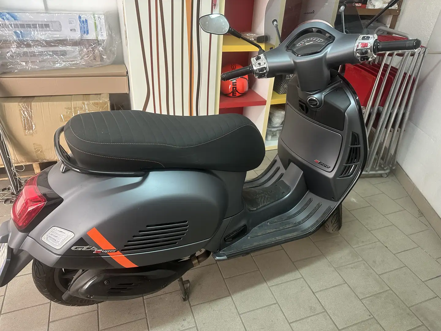 Vespa GTS Super Sport 300 Gts Super Sport 300 Szürke - 2