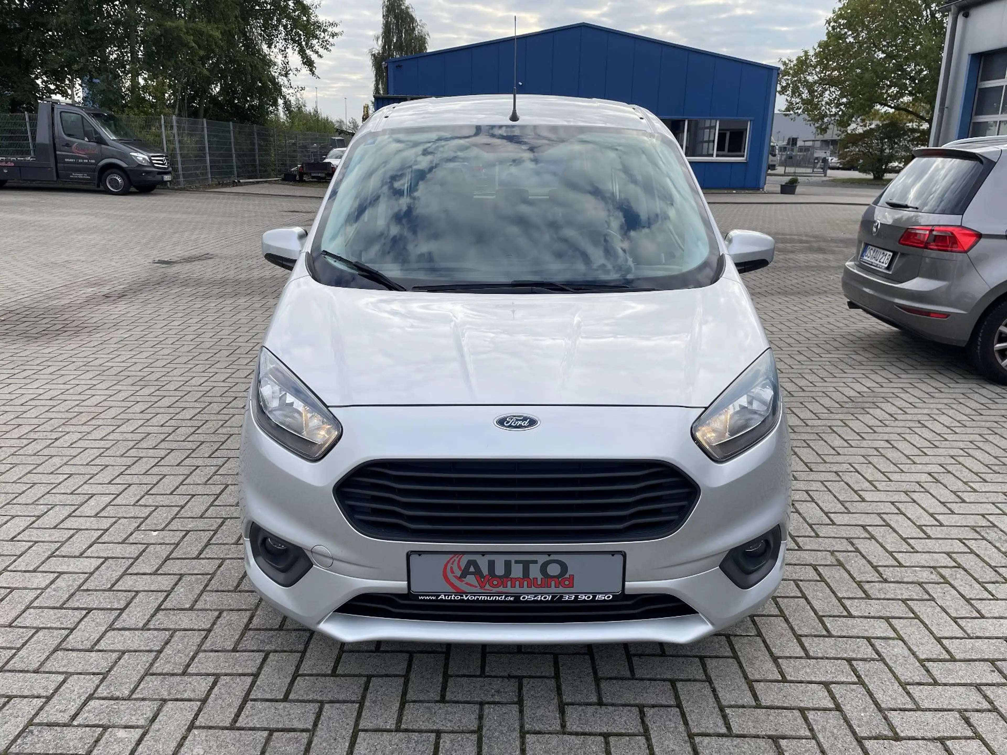 Ford Tourneo Courier Trend — photo 3