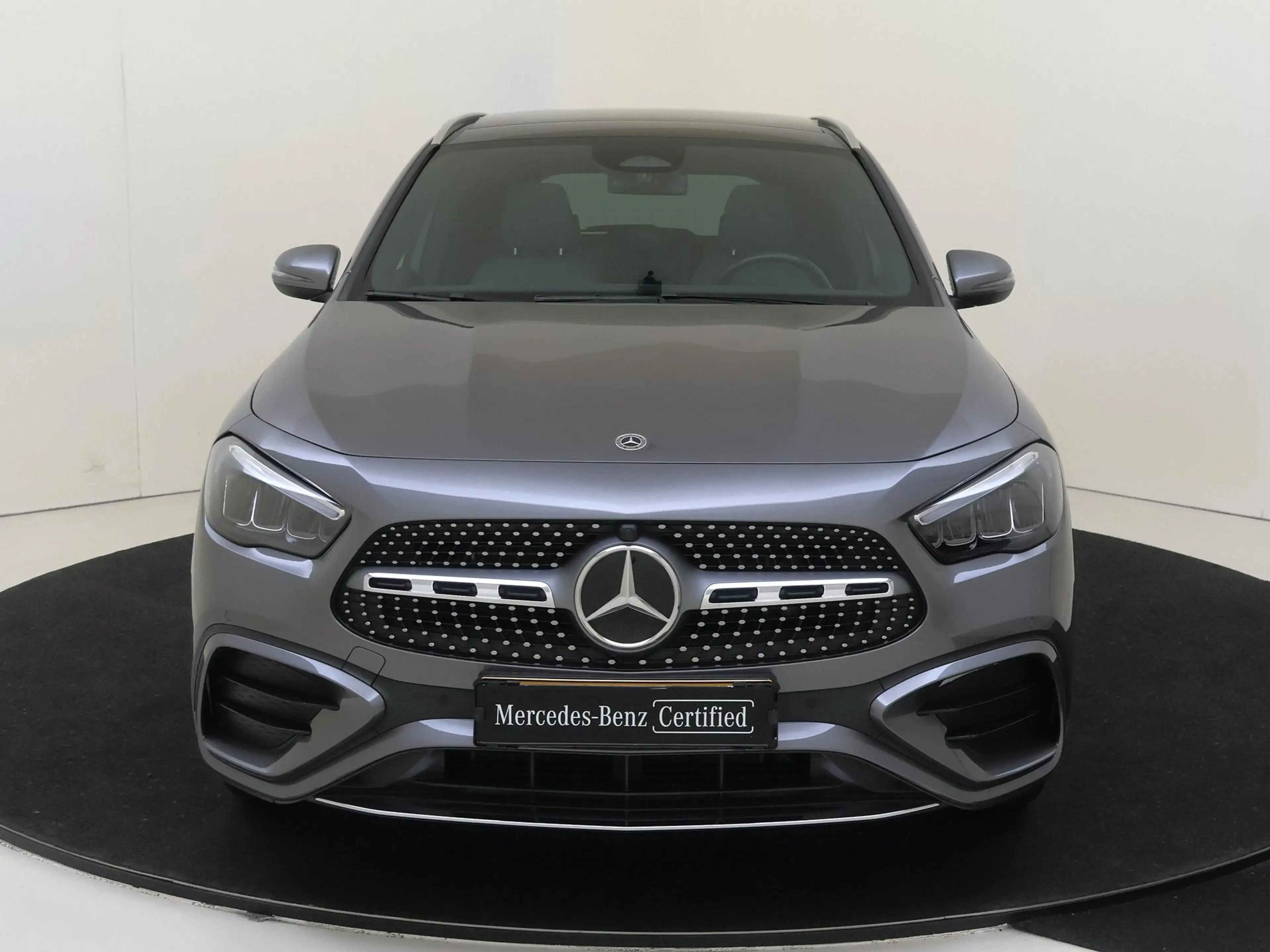 Mercedes-Benz GLA 250 e Star Edition AMG Line / Panoramadak/ Memory/ Car — photo 6