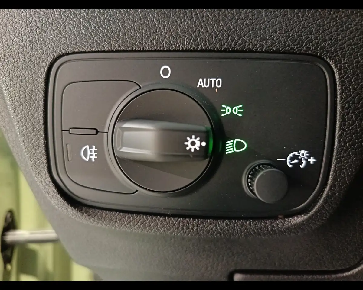 Audi Q2 - Q2 35 TDI S tronic Business, миниатюра 22
