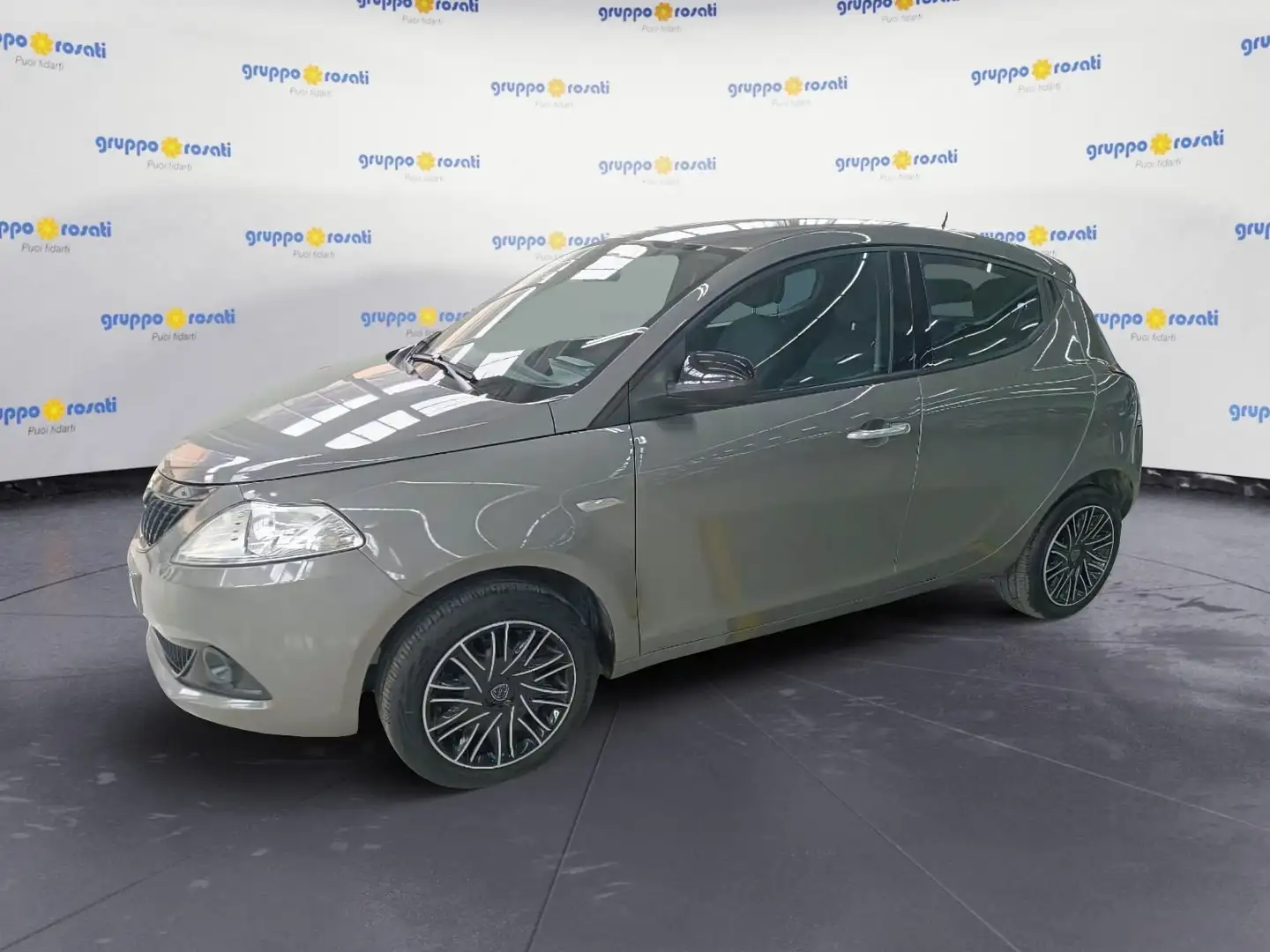 Lancia Ypsilon New 5 porte My24 1.0 Firefly 70 CvStart&Stop Hybr - 1