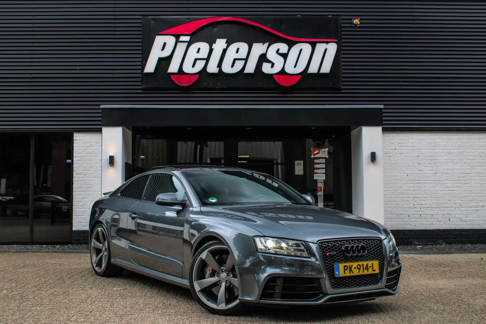 Audi RS5 Coupé 4.2 FSI Quattro PANO KERAMISCH B&O CARBON Grijs - 1