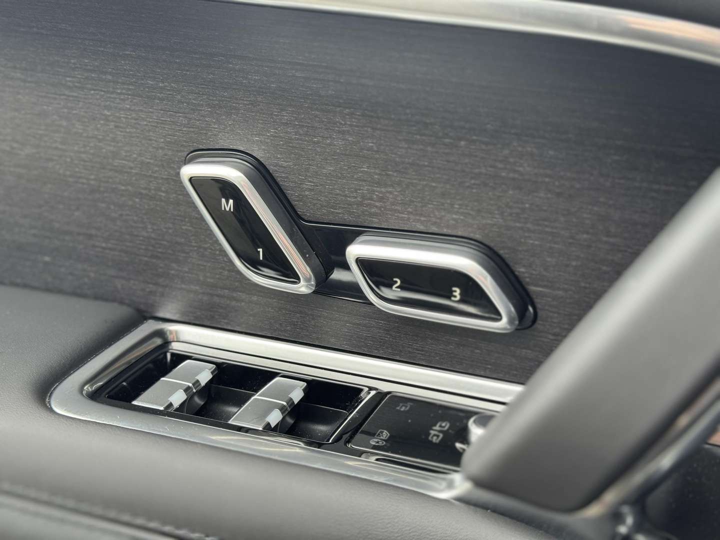 Land Rover Range Rover P460e HSE PHEV -  - Joinsteer - #4