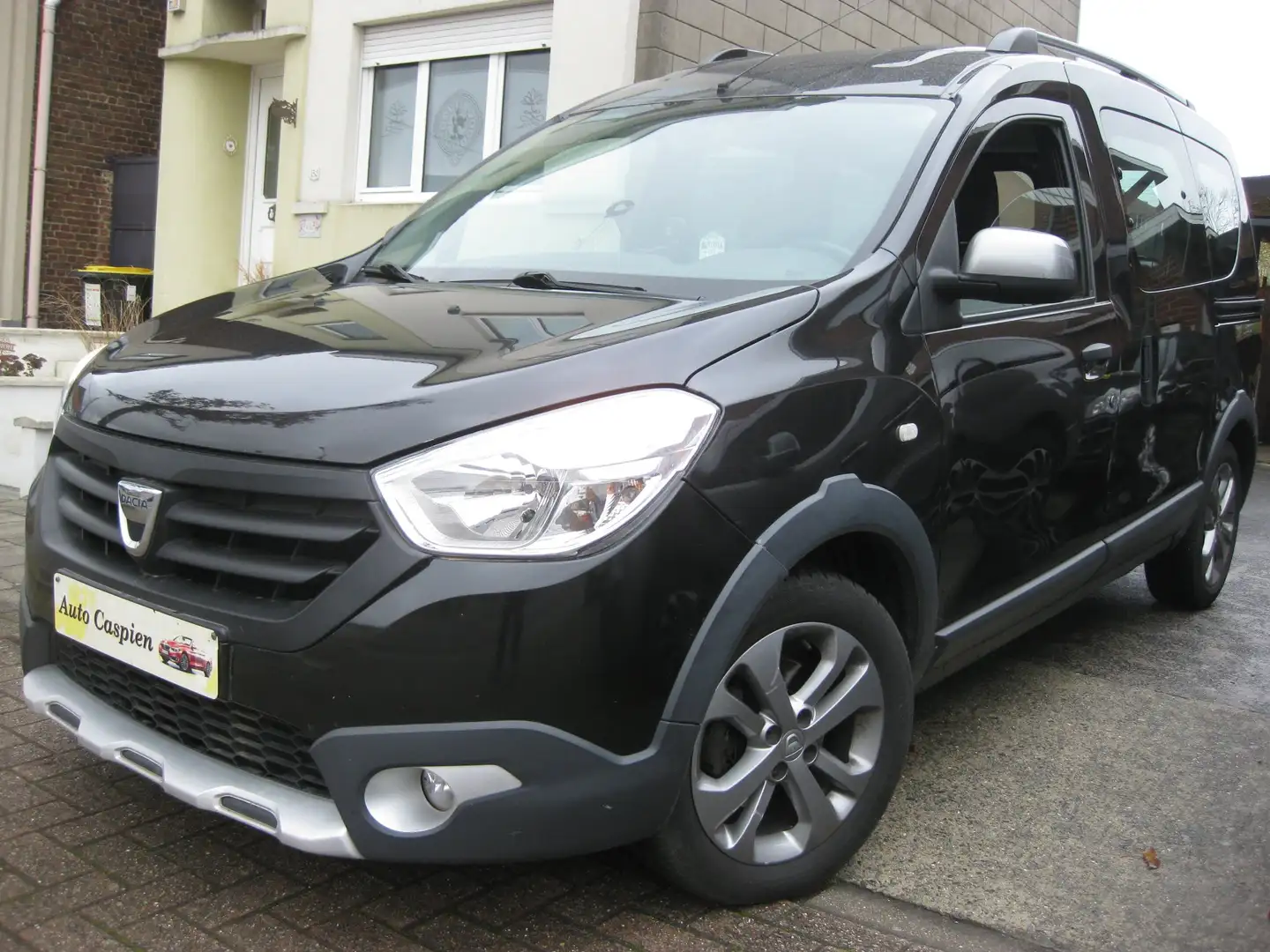 Dacia Dokker Stepway 1.2 TCe GPS Clim Ct ok Noir - 2