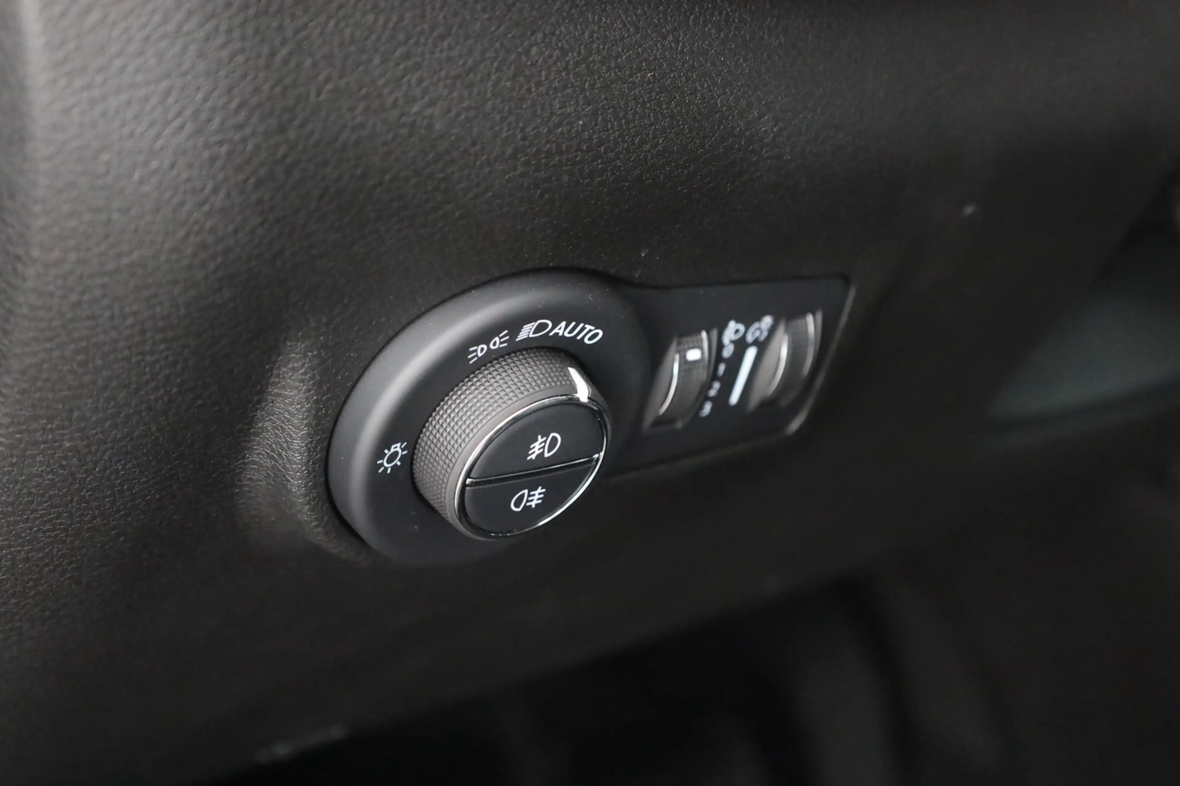 Jeep Compass 1.5 Mild-Hybrid Altitude LED 360° Kamera — photo 19