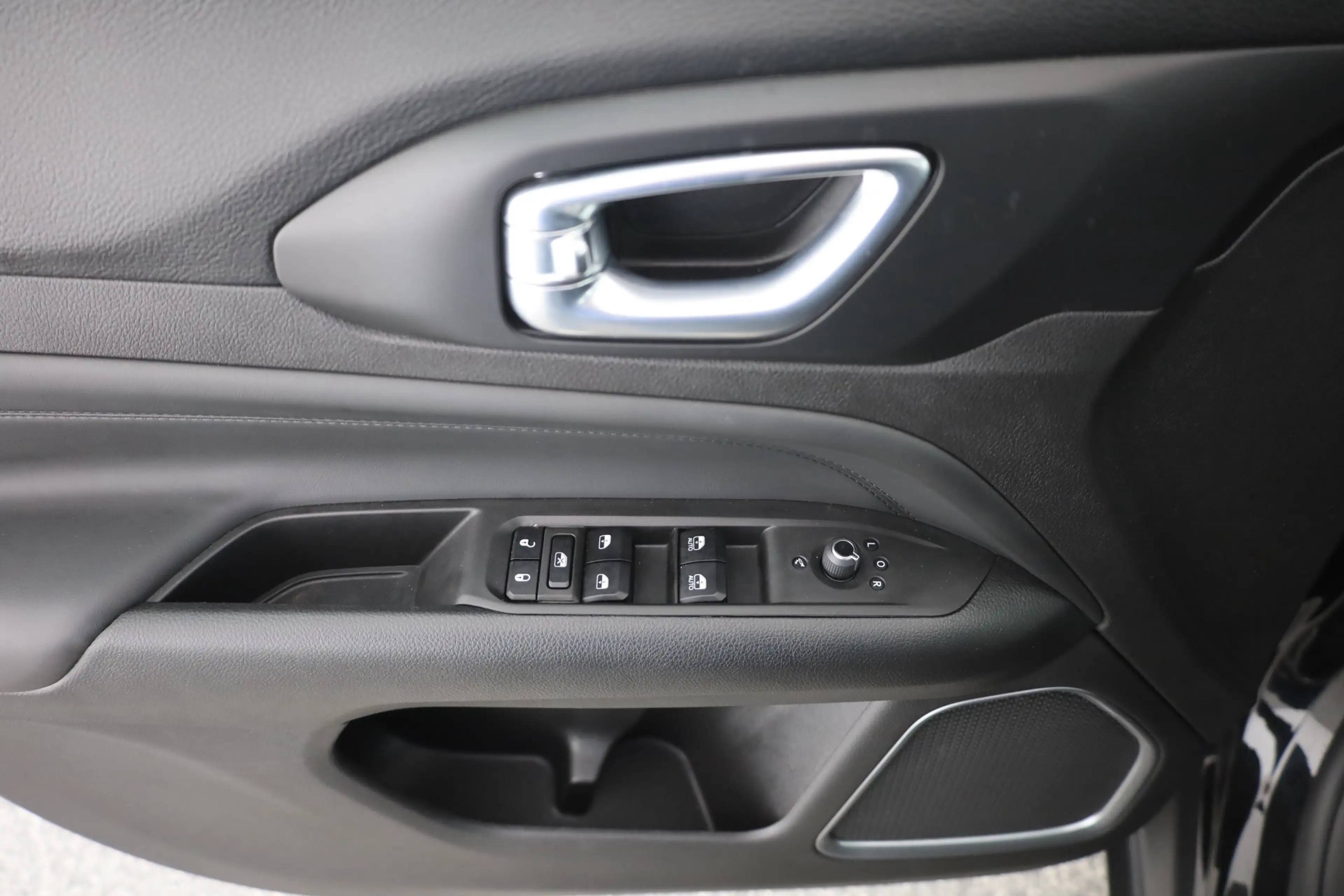 Jeep Compass 1.5 Mild-Hybrid Altitude LED 360° Kamera — photo 20