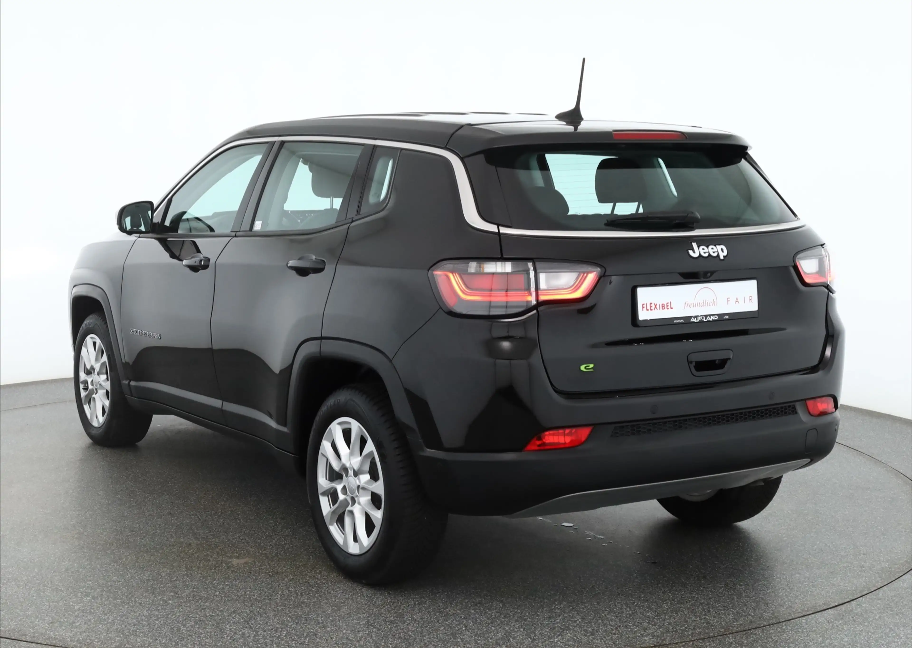 Jeep Compass 1.5 Mild-Hybrid Altitude LED 360° Kamera — photo 3