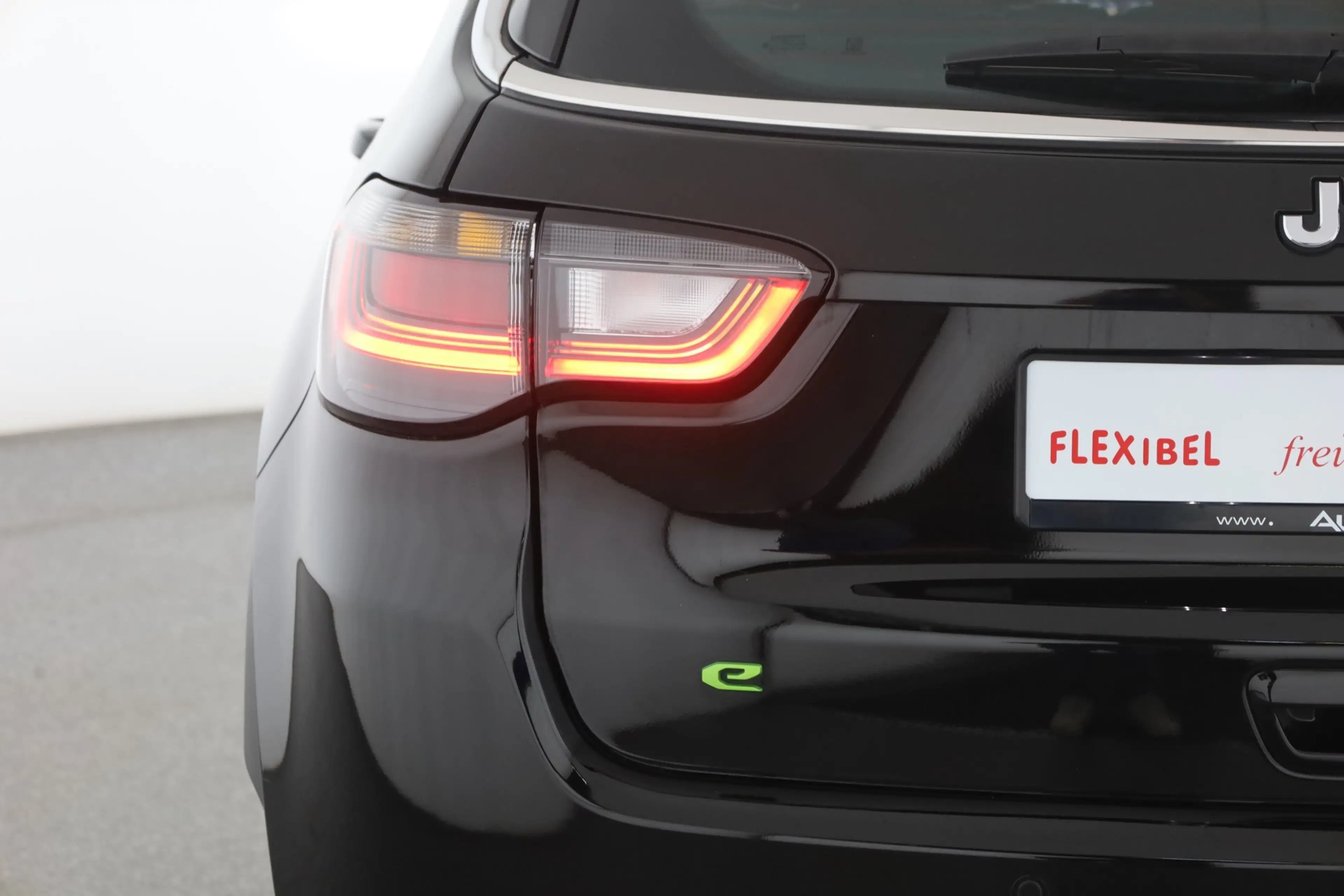 Jeep Compass 1.5 Mild-Hybrid Altitude LED 360° Kamera — photo 28