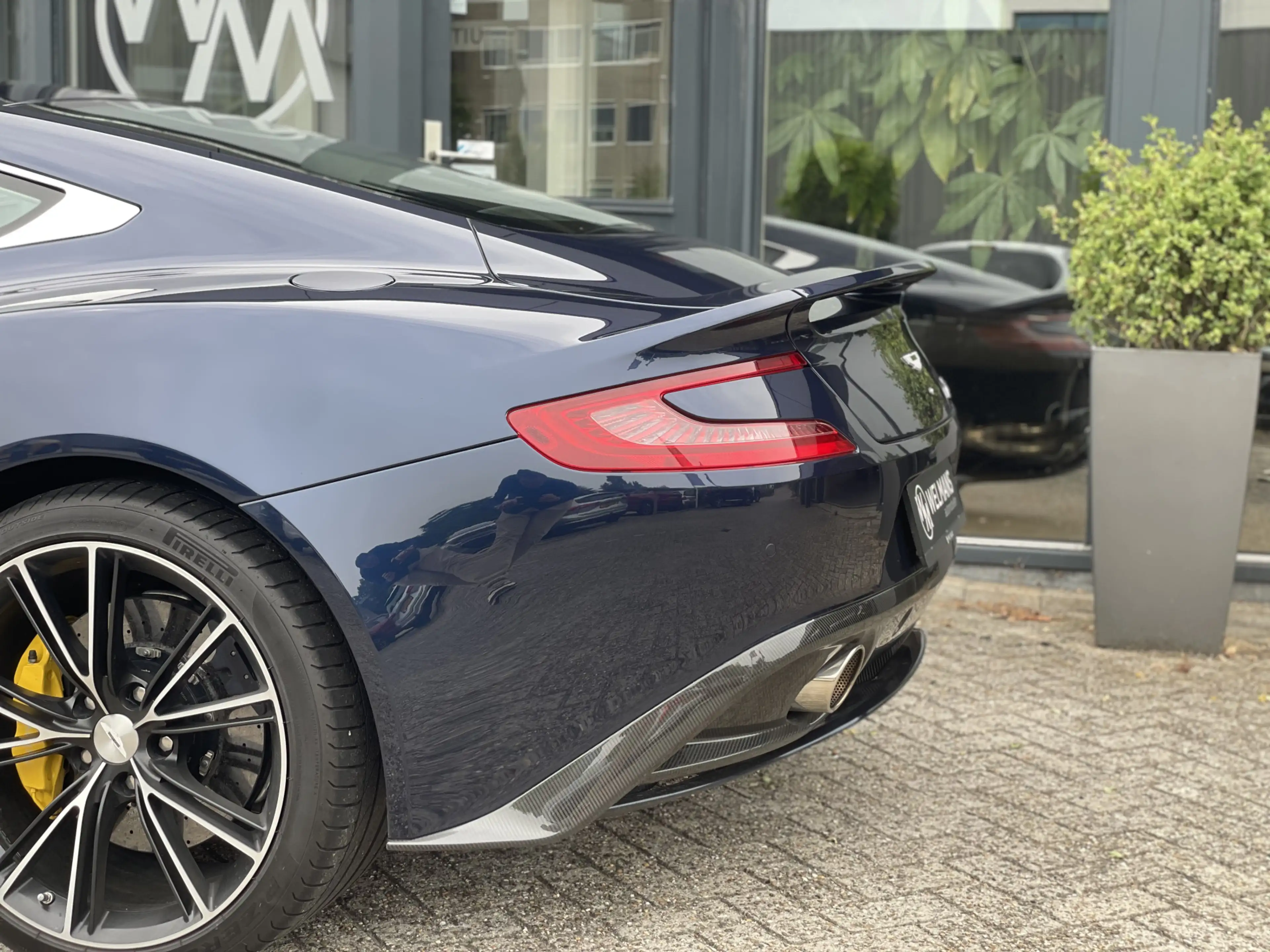 Aston Martin Vanquish 6.0 V12 Touchtronic Originele Zwitser | B&O audio — photo 7