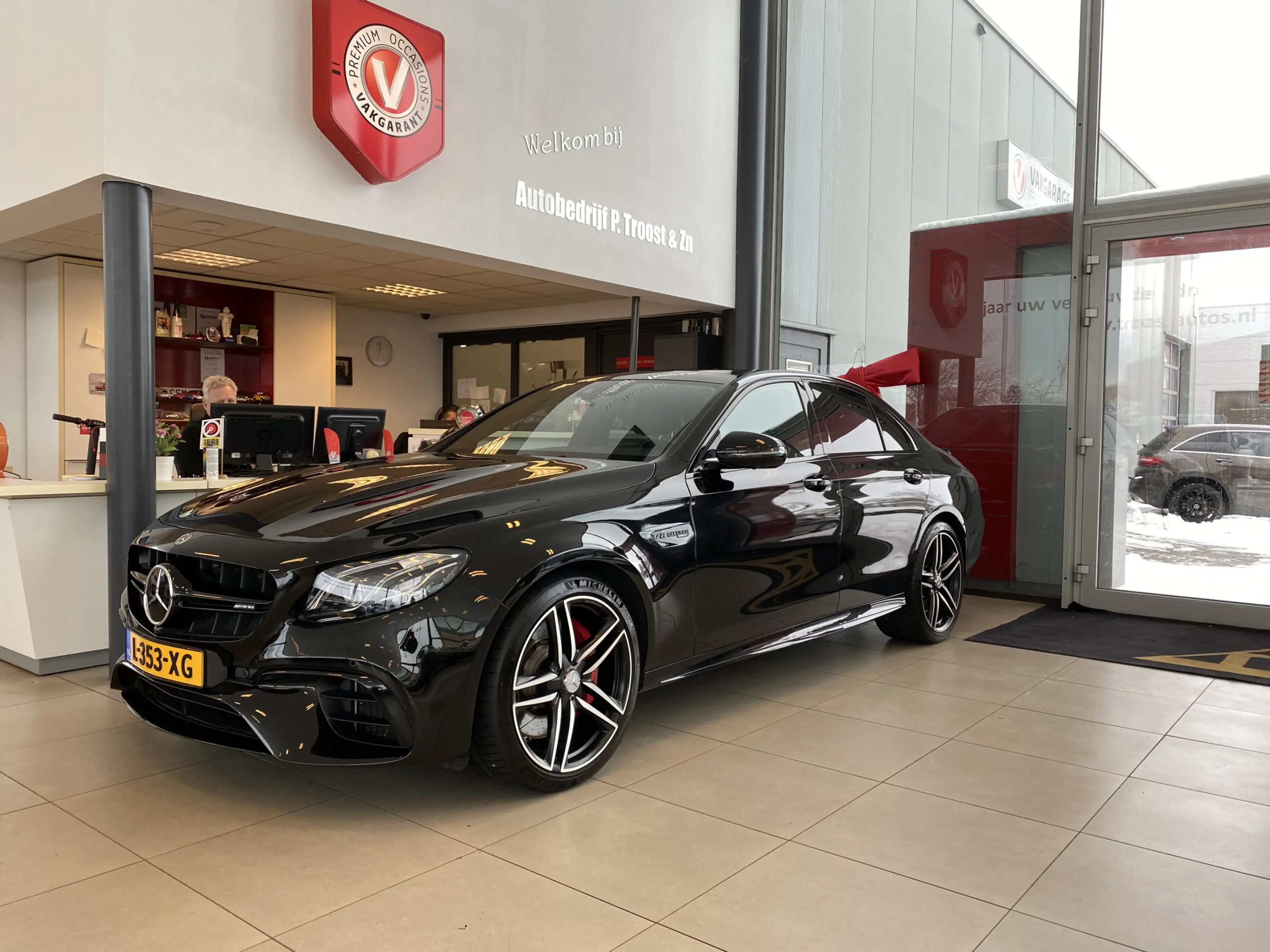 Mercedes-Benz E 63 AMG Sedan S 4MATIC Premium Plus | Panoramadak | Stoelm