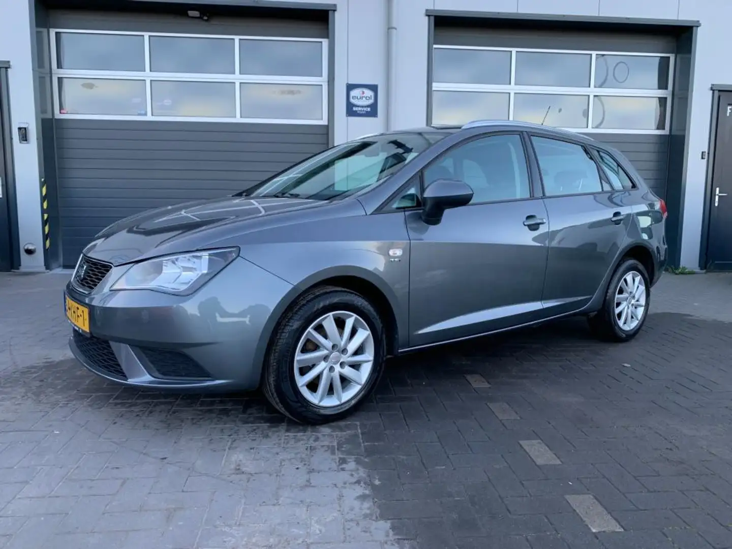 SEAT Ibiza ST 1.2 TSI Style Rijklaar & Goed onderhouden Gris - 1