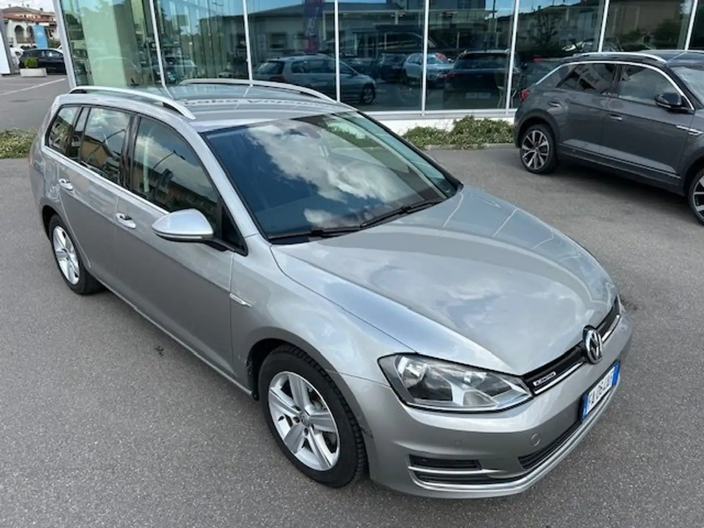Volkswagen Golf TGI Highline dsg VARIANT METANO Grijs - 2