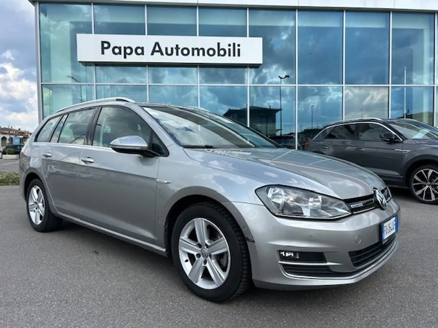 Volkswagen Golf TGI Highline dsg VARIANT METANO Grijs - 1