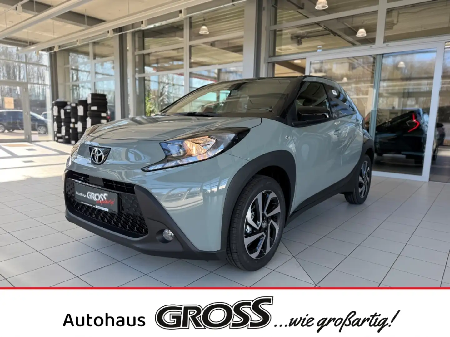 Toyota Aygo X Team D 1.0 Apple CarPlay Android Auto Musikstreami Grün - 1