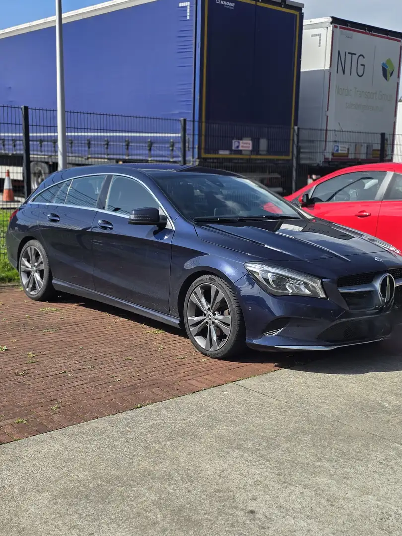 Mercedes-Benz CLA 200 Shooting Brake Business Line 7G-DCT Blauw - 2
