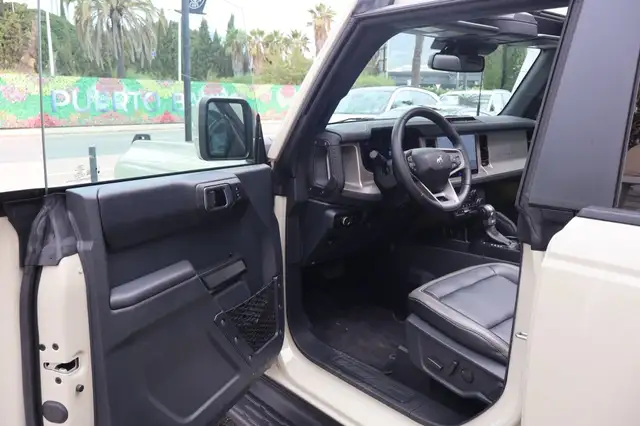 Ford Bronco view 7