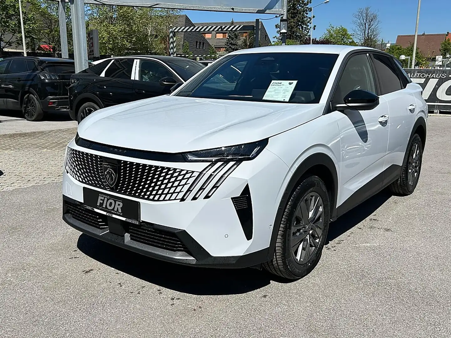 Peugeot 3008 Hybrid 145 e-DCS6 "Allure" (P2969) Weiß - 1