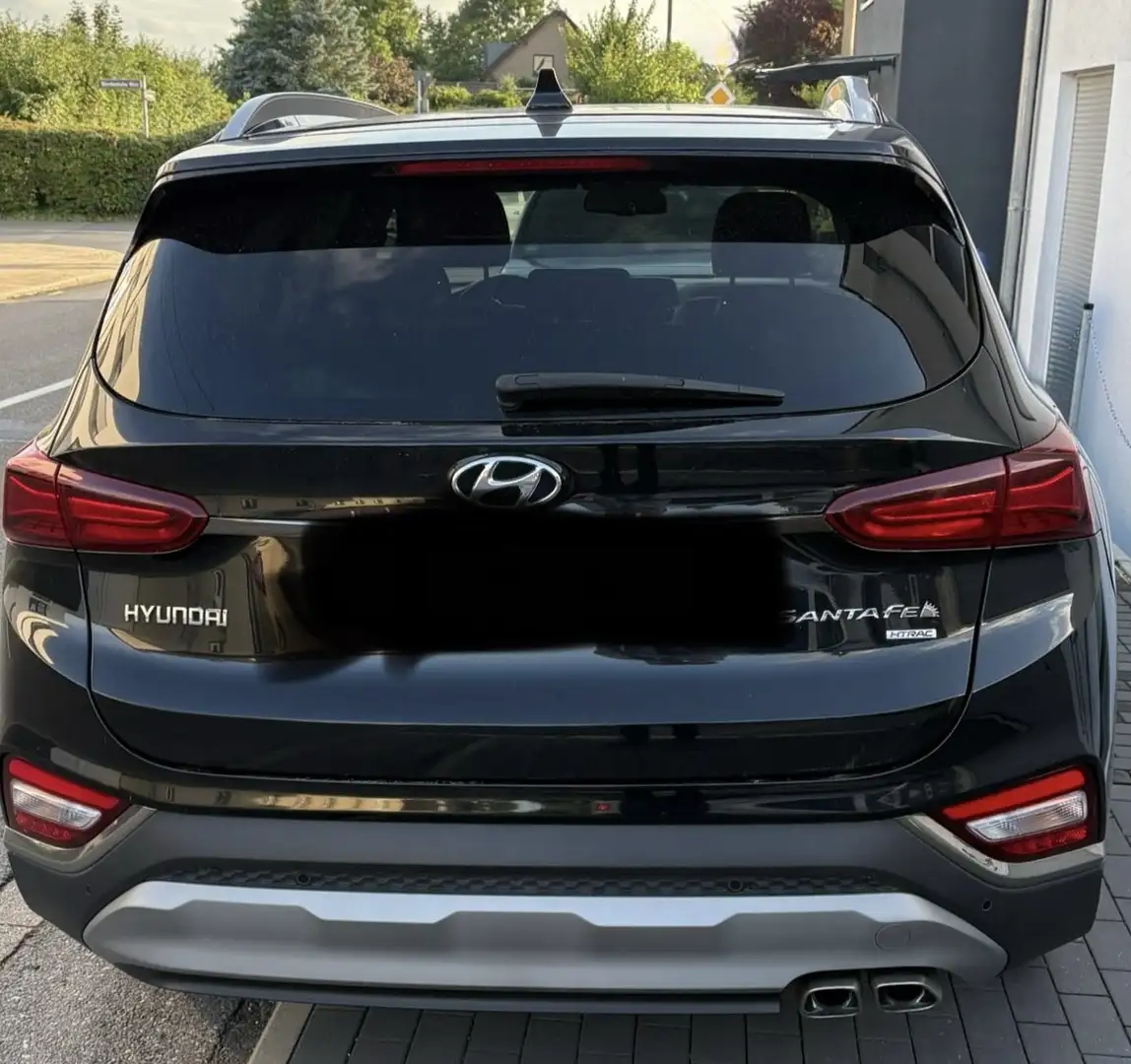 Hyundai SANTA FE 2.2 CRDi 4WD Automatik Premium Zwart - 1