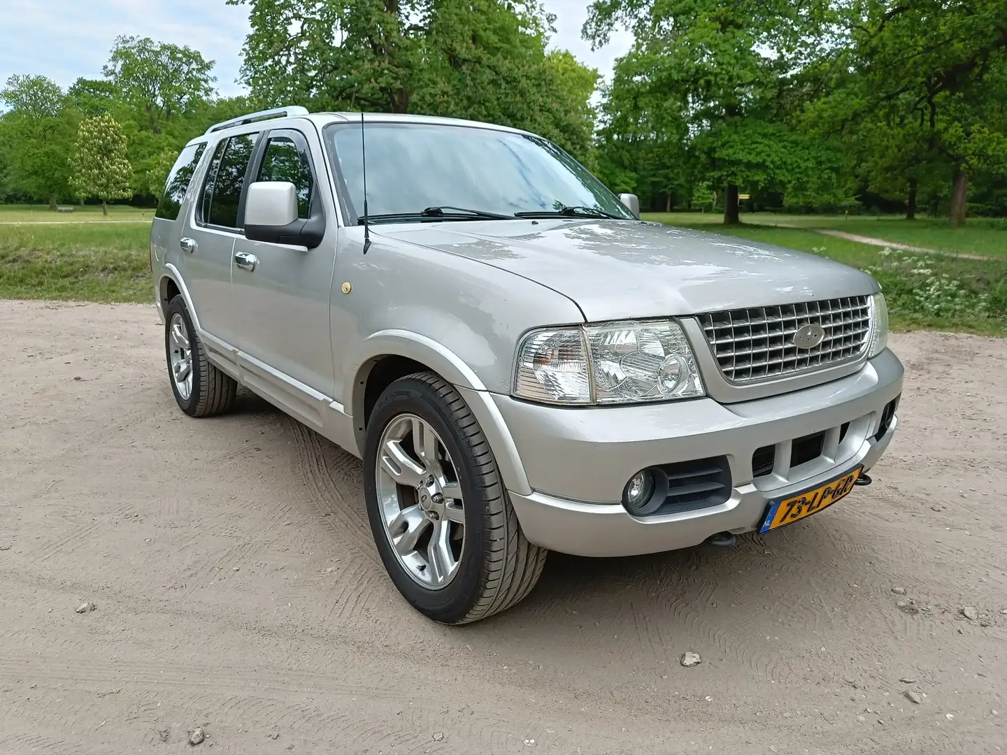 Ford Explorer 4.6-V8 Limited Szürke - 1