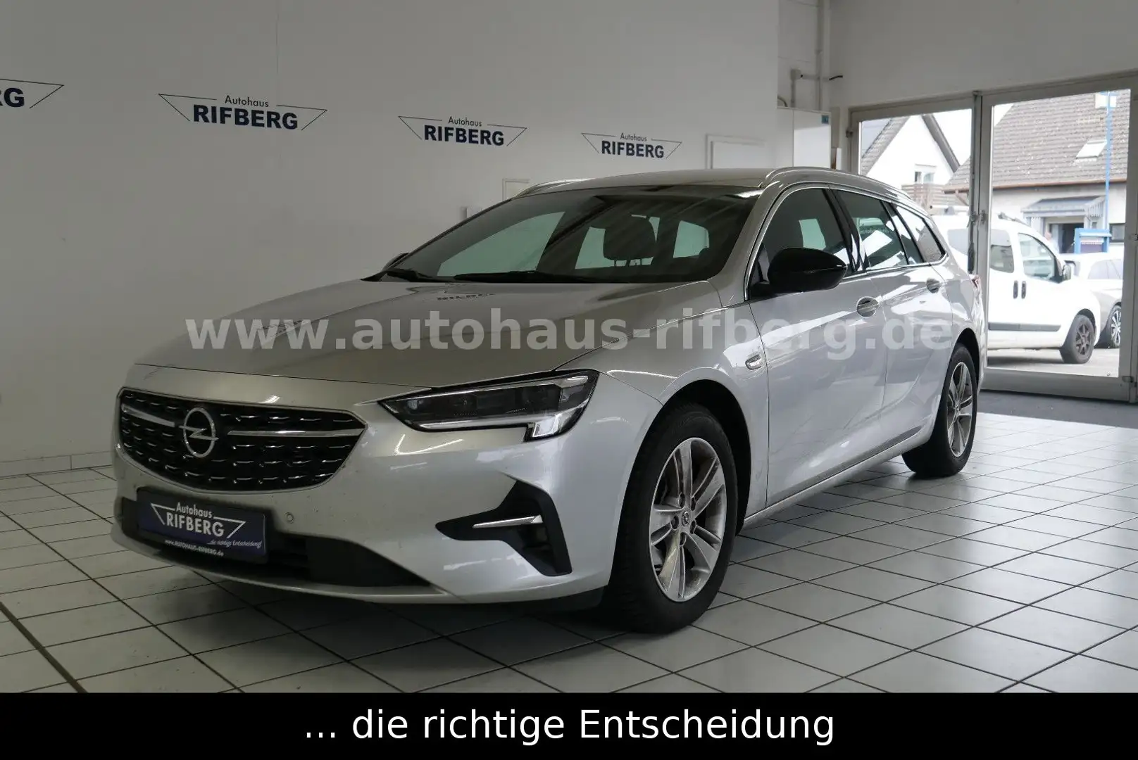 Opel Insignia B 2.0 D ST Elegance Export/AHK/NPro/LED Silber - 1