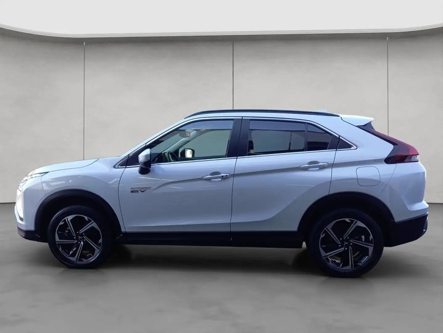 Mitsubishi Eclipse Cross Plug-In Hybrid 4WD Basis Красный - 2